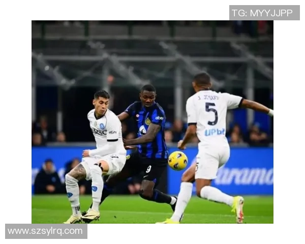 欧联杯经典对决AC米兰与国米激战成平争议判罚引发热议